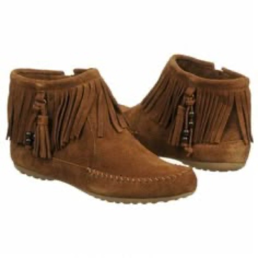 Minnetonka Chestnut Suede Fringe Ankle Moccasins